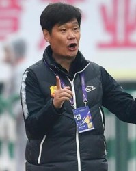  昂热主帅赛后宣布辞职，助教暂代执教职务  