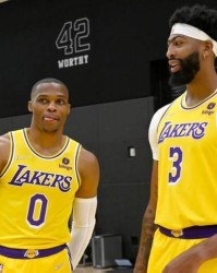  湖人管理层计划交易威少换取首轮签  