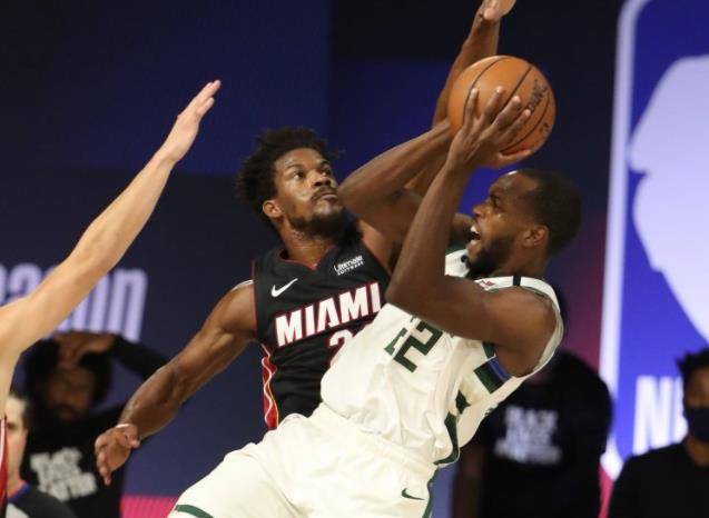  巴特勒三双热火力克雄鹿  